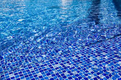 Protects pool structure